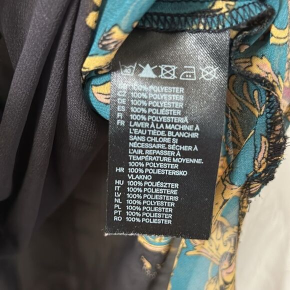 H&M Sheer Sleeveless Bundle Button Down Top/Blouse(Size 4) - Picture 7 of 8